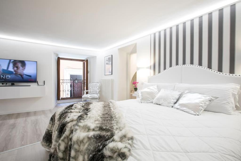 רומא My Piazza Navona Jacuzzi Suite -Topcollection מראה חיצוני תמונה
